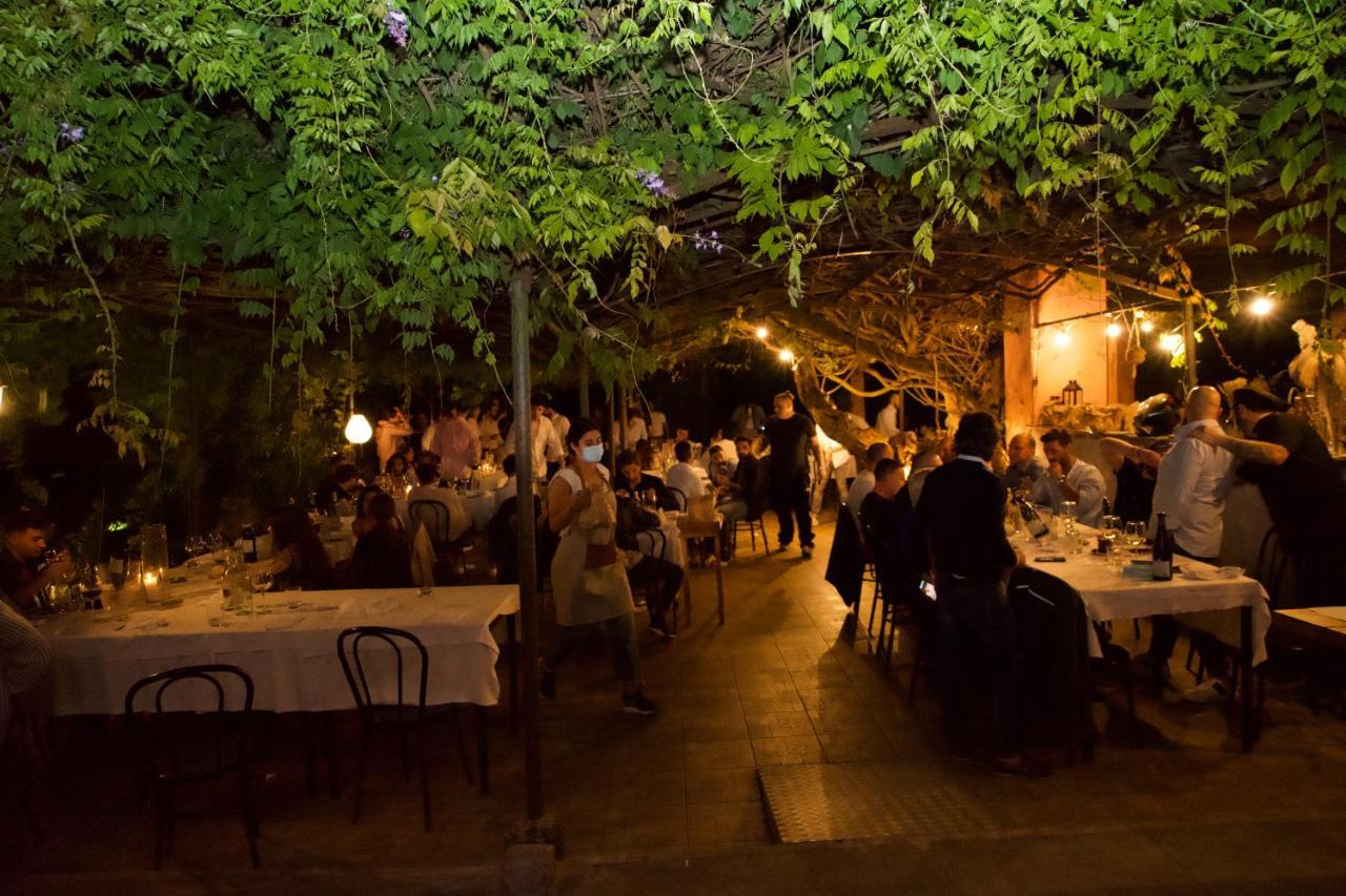 Amare Ristorante Locanda Certosa di Pavia Buitenkant foto