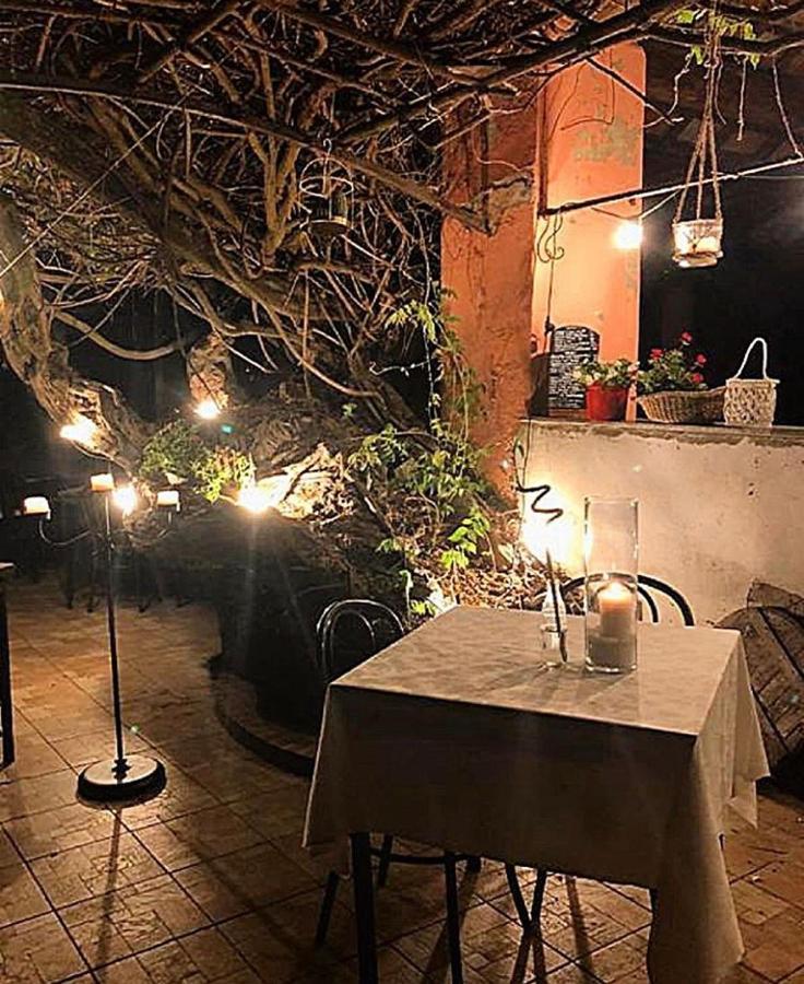 Amare Ristorante Locanda Certosa di Pavia Buitenkant foto